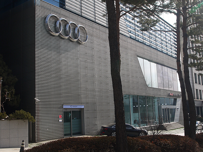 48.-Audi-Center-Daechi.jpg